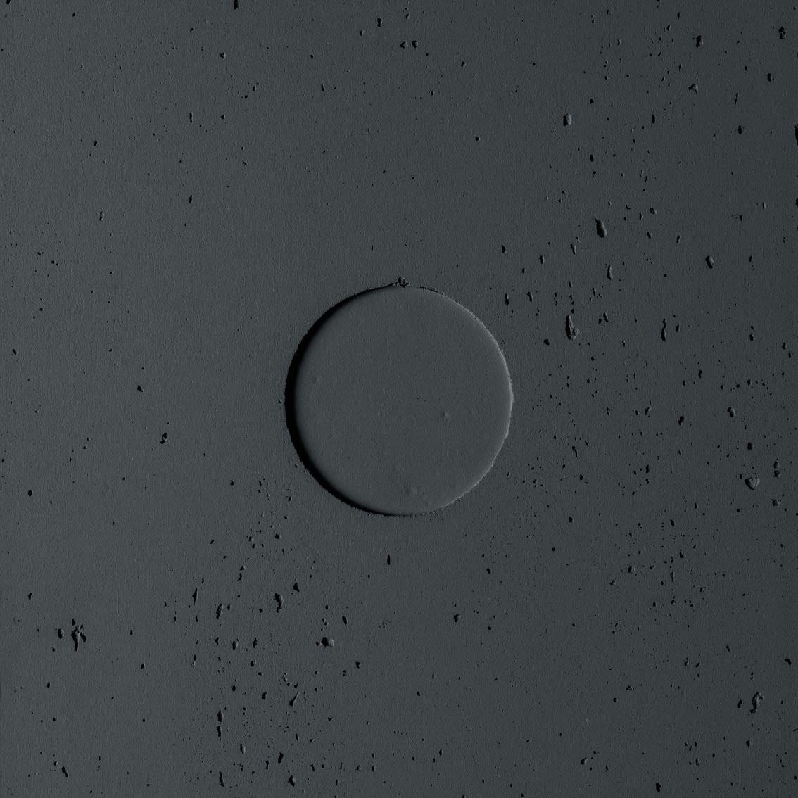 Noir 409-zoom