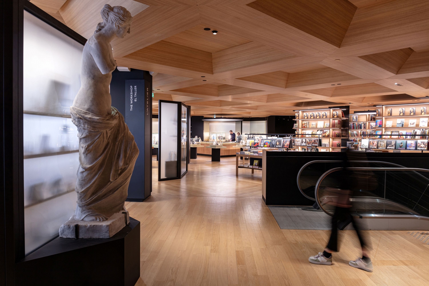 boutique louvre